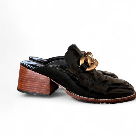 Black Steve Madden faux patent leather mules with gold chain detail - Picture 2 of 5